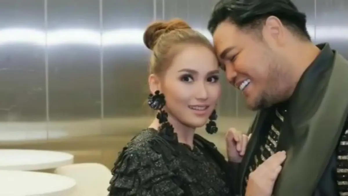 Ivan Gunawan dan Ayu Ting Ting