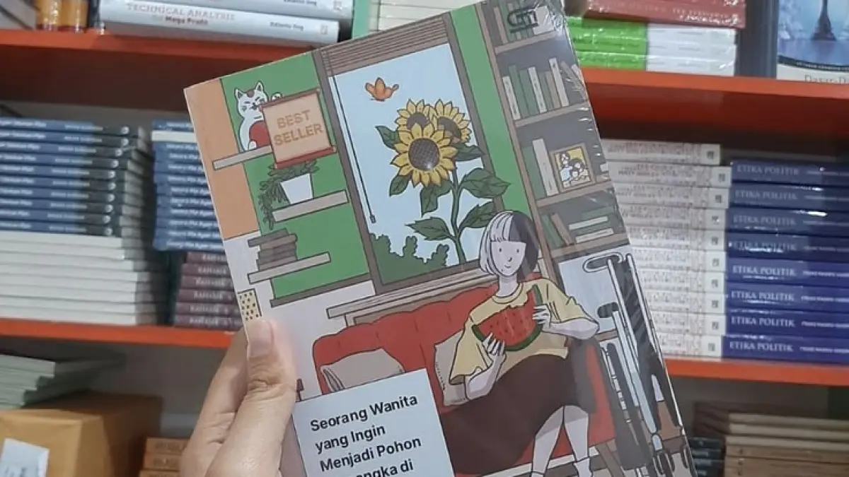 Cover Buku Seorang Wanita yang Ingin Menjadi Pohon Semangka di Kehidupan Berikutnya (pinterest)