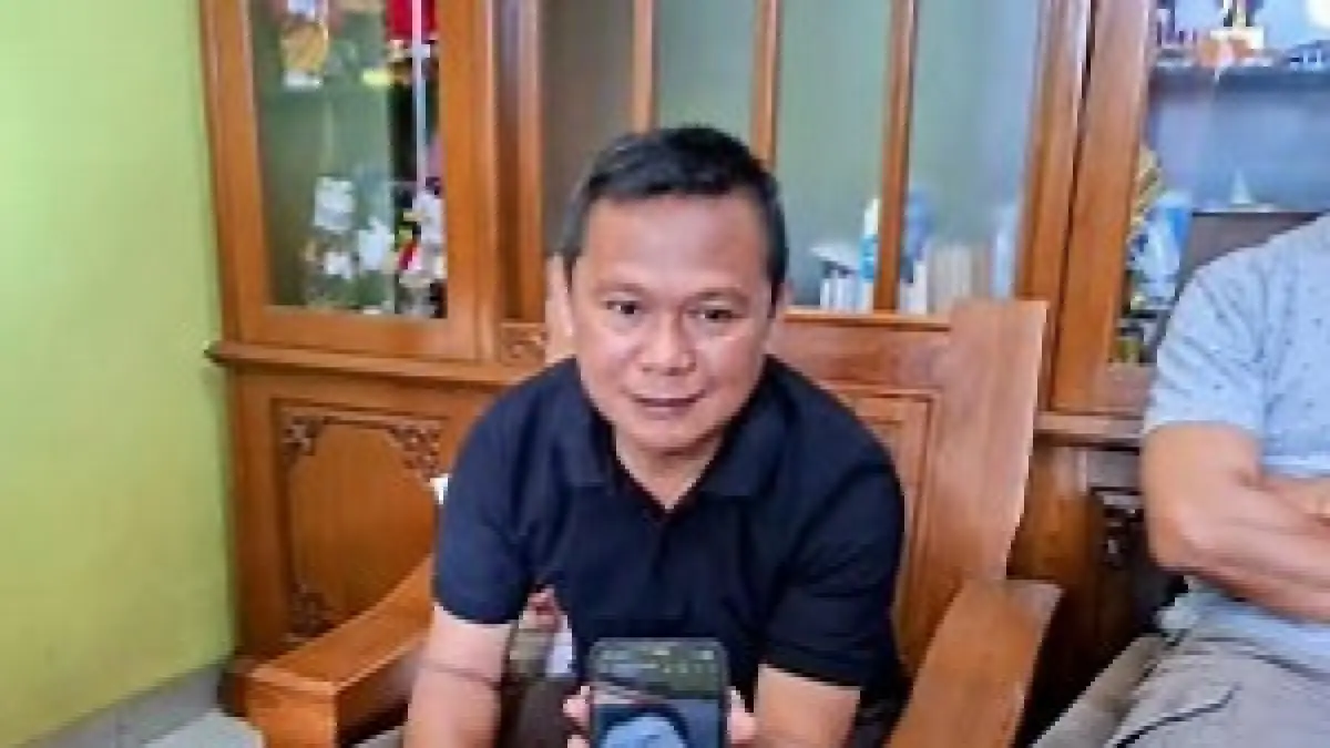  Dadang Ahyar Ismail.