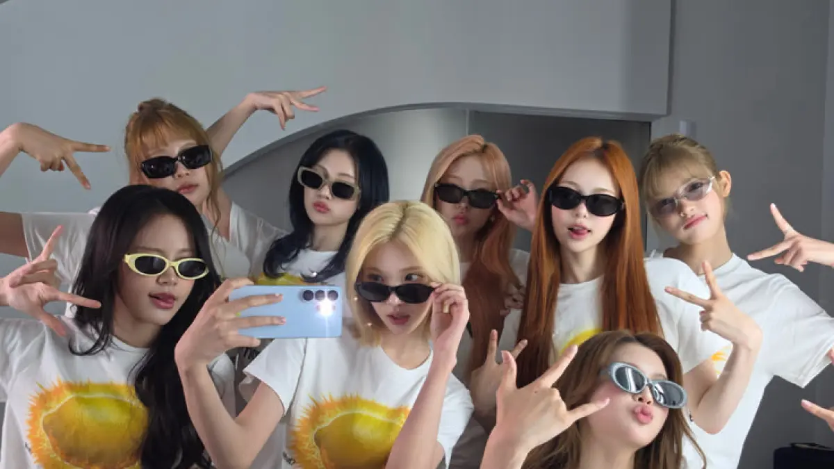 Member Hearts2Hearts tampil cerah dalam comeback “Lemon Tang,” membawa nuansa musim panas yang segar dengan koreografi khas dan konsep penuh warna. (Pinterest)