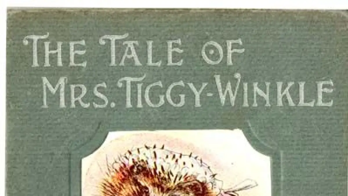 Buku The Tale of Mrs. Tiggy-Winkle karya Beatrix Potter. Source: Pinterest 