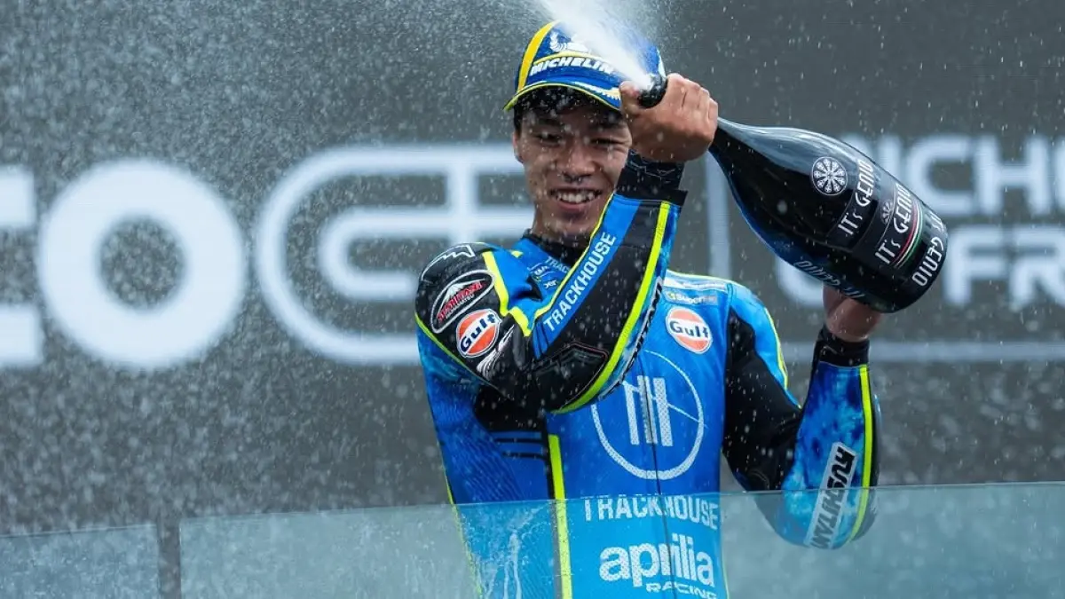 Ai Ogura, Rider Trackhouse Aprilia lebih memilih belajar di atas motor daripada membangun otot di gym, pendekatan yang mengantarkannya meraih kemenangan perdana di MotoGP. (dok. aiogura79)