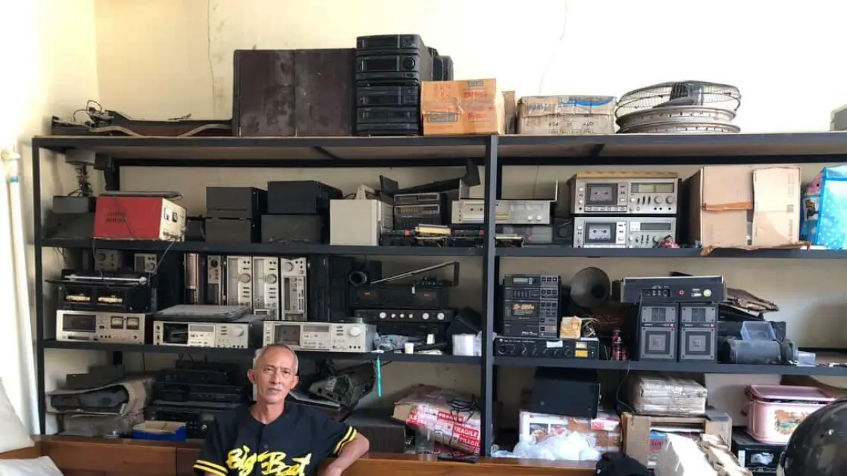 Potret Ferry Solo Diteras Rumahnya, Sosok Spesialis Audio Jadul Tape Deck