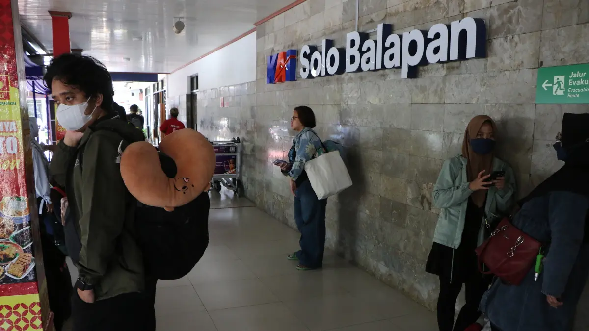 Stasiun Solo Balapan menjadi salah satu stasiun tersibuk di Jawa. (Arief Budiman/Radar Solo)