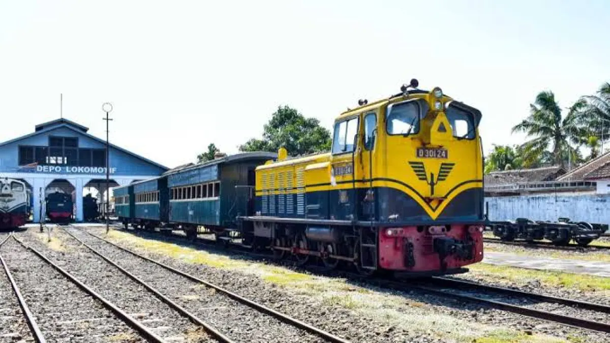 Lokomotif uap menjadi salah satu koleksi utama Museum Kereta Api Ambarawa yang hingga kini masih dioperasikan sebagai kereta wisata. (Google)