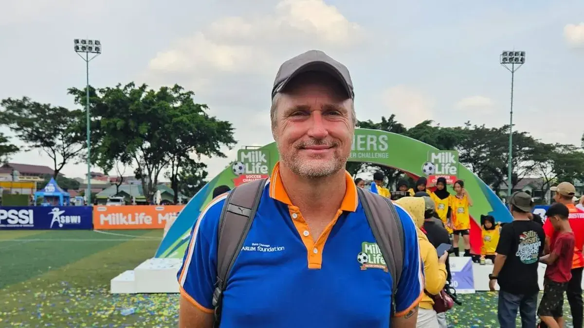 Pelatih Timo Scheunemann berencana memanggil 60 pemain sebagai bagian dari proses seleksi menuju masa depan sepak bola putri Indonesia. (Dok Antara)