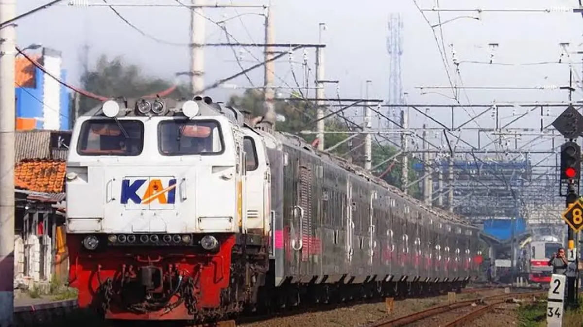 KA Argo Bromo Anggrek melayani perjalanan Jakarta–Surabaya melalui jalur Pantura. Kereta ini dikenal sebagai salah satu layanan eksekutif unggulan PT KAI dengan fasilitas yang terus diperbarui. (Google : Radar Solo)