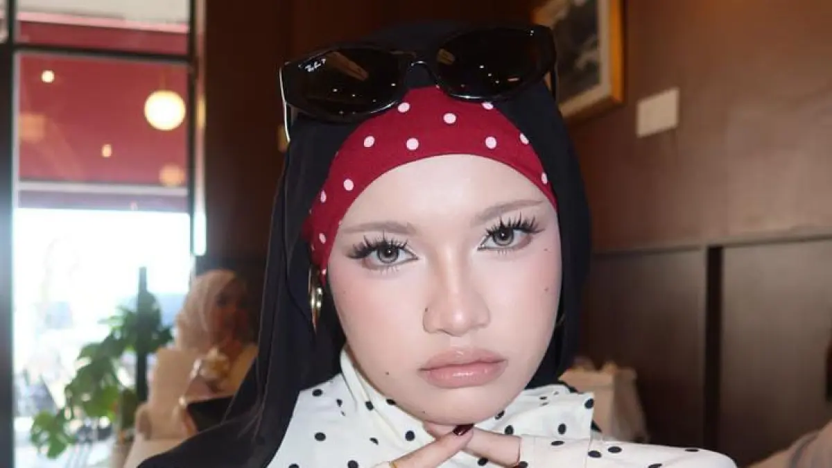 Headband hijab (Pinterest)
