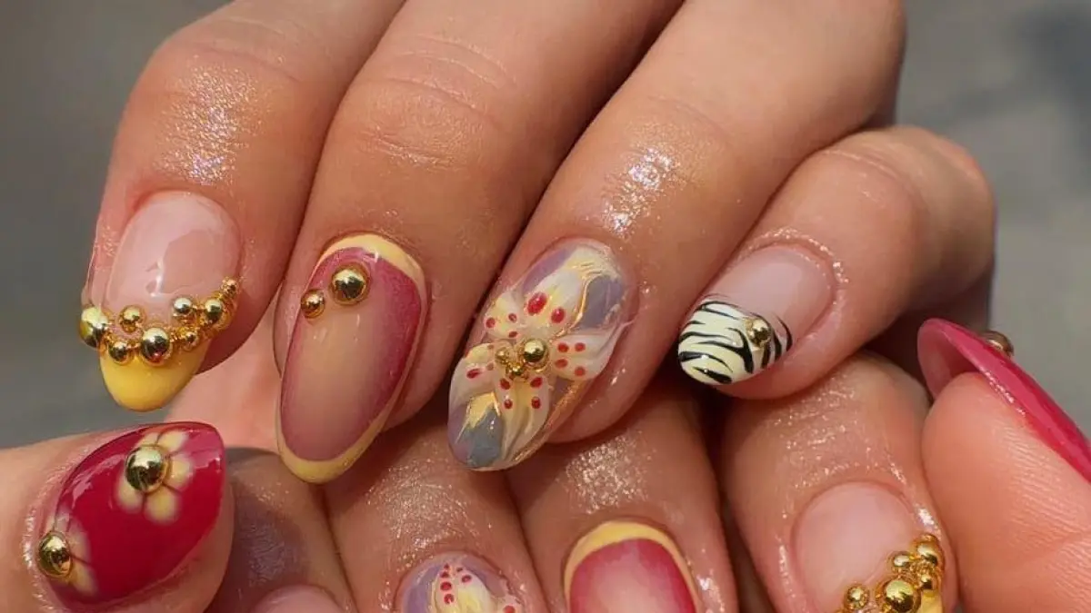 Ilustrasii desain nail art (Pinterest)