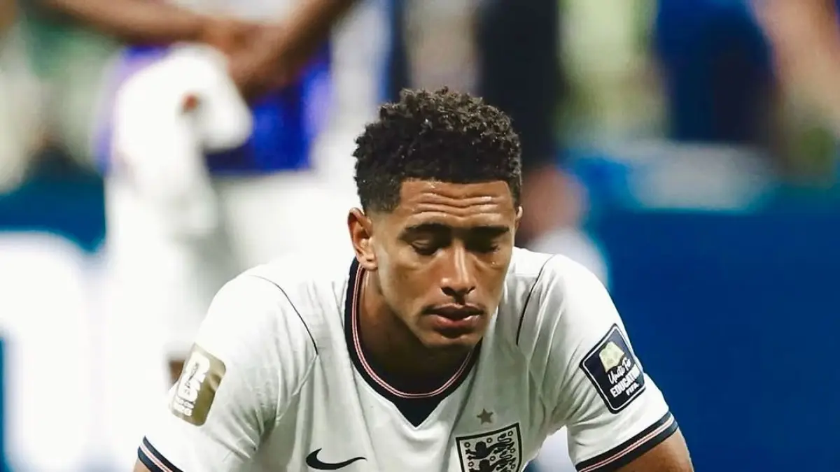 Jude Bellingham terancam sanksi FIFA setelah diduga memukul bagian belakang kepala Valentin Barco usai Inggris kalah 1-2 dari Argentina pada semifinal Piala Dunia 2026. (Dok Jude Bellingham)