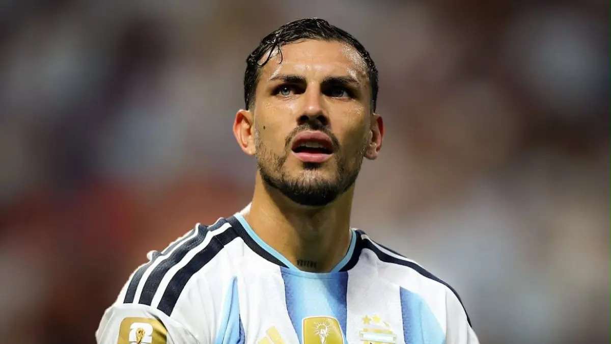 Leandro Paredes menerima kartu merah usai pertandingan final Piala Dunia 2026 setelah terlibat kericuhan dengan pemain Spanyol. (Dok. Leandro Paredes)