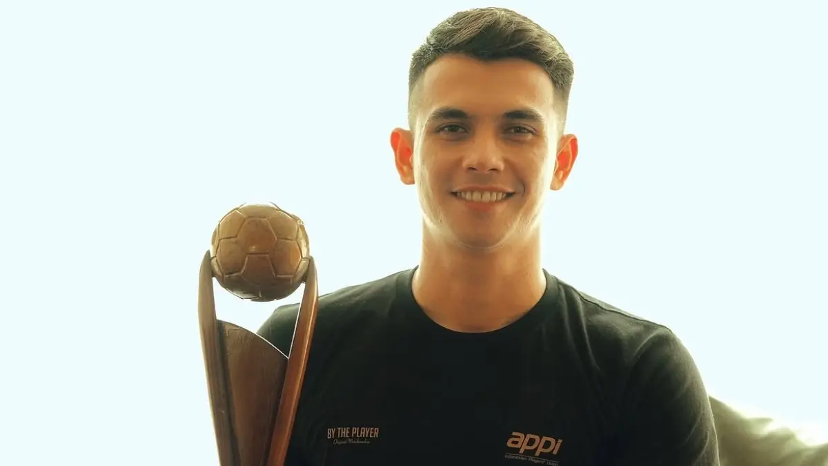 Persija Jakarta resmi mendatangkan kiper Timnas Indonesia Nadeo Argawinata dari Borneo FC dengan kontrak hingga 2031. (instagram nadeowinataa
)