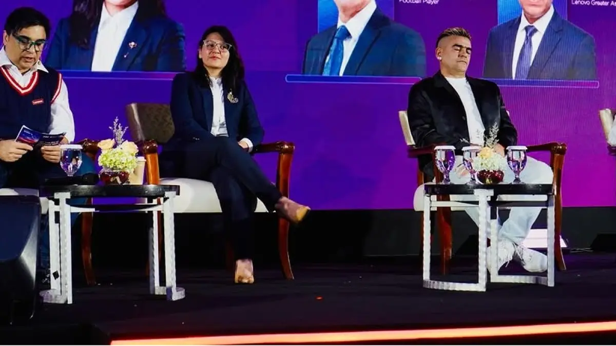 Wakil Ketua Umum PSSI Ratu Tisha Destria memperkenalkan Liga Universitas Indonesia dalam forum Perserikatan Bangsa-Bangsa (PBB) di New York. (instagram ratu.tisha)