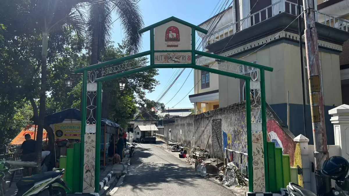 Gapura Kampung Kandangdoro, Kestalan. (Siti Putri/Radar solo)