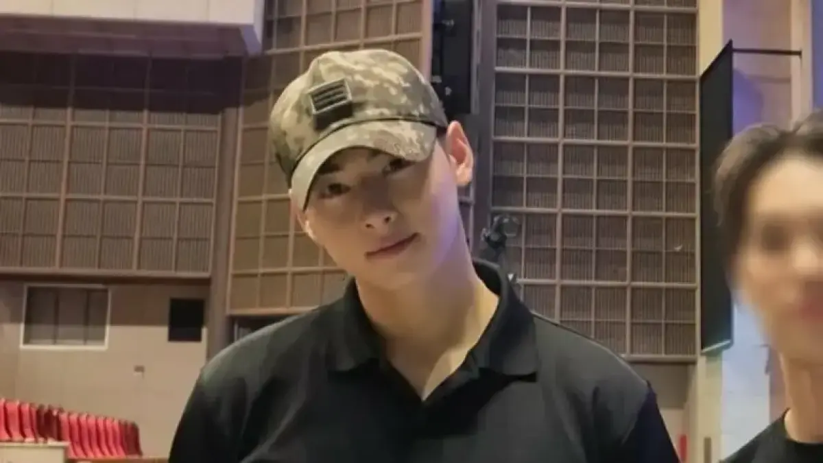 Cha Eun Woo.