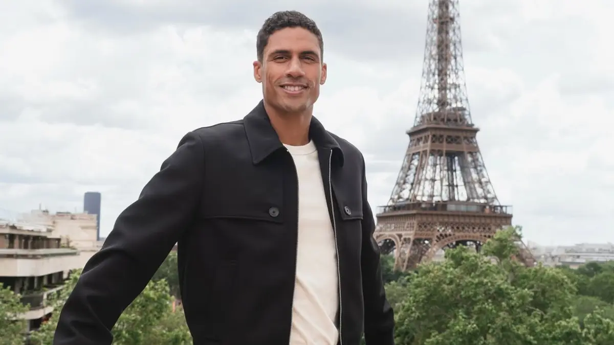 Raphael Varane tokoh di balik lahirnya kebijakan Akademi Como 1907 yang melarang latihan sundulan untuk usia di bawah 10 tahun. (Dok. Como 1907) 
