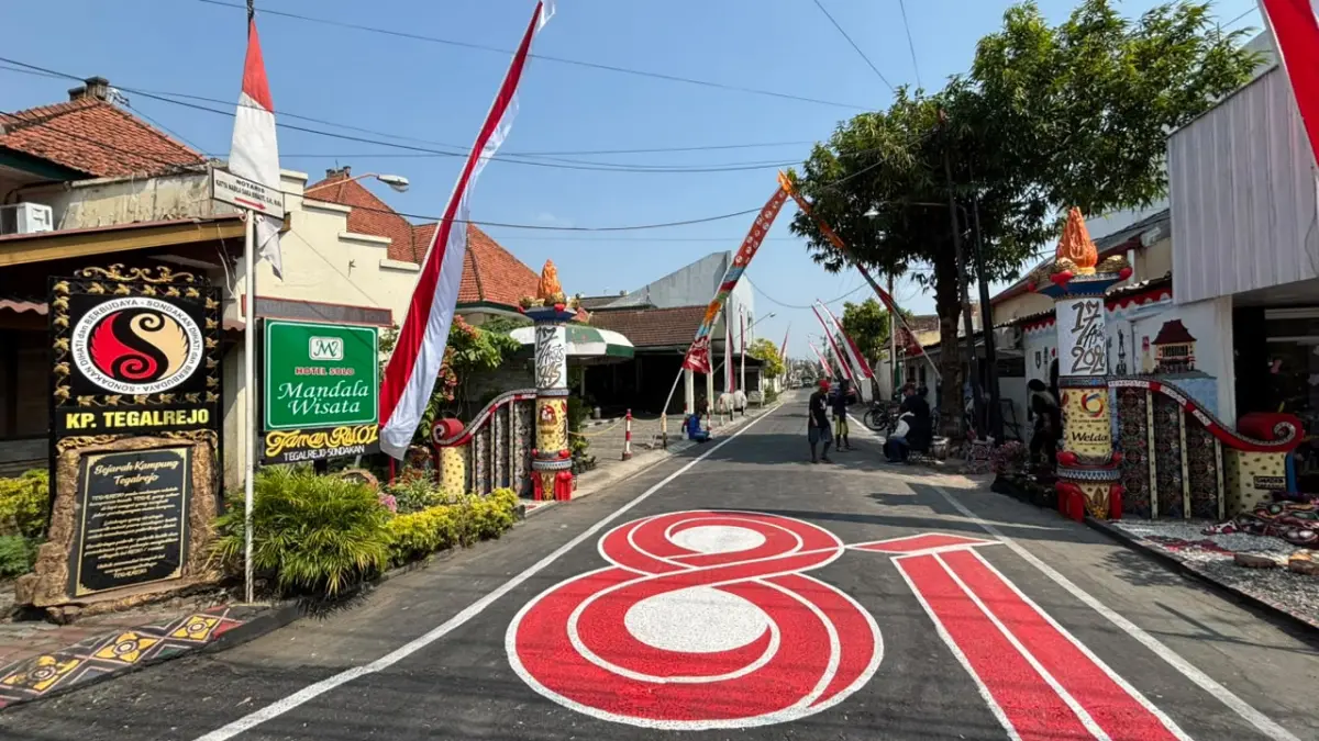 Gapura Kampung Tegalrejo yang menjadi Model untuk Lomba. (Siti Putri/Radar solo)