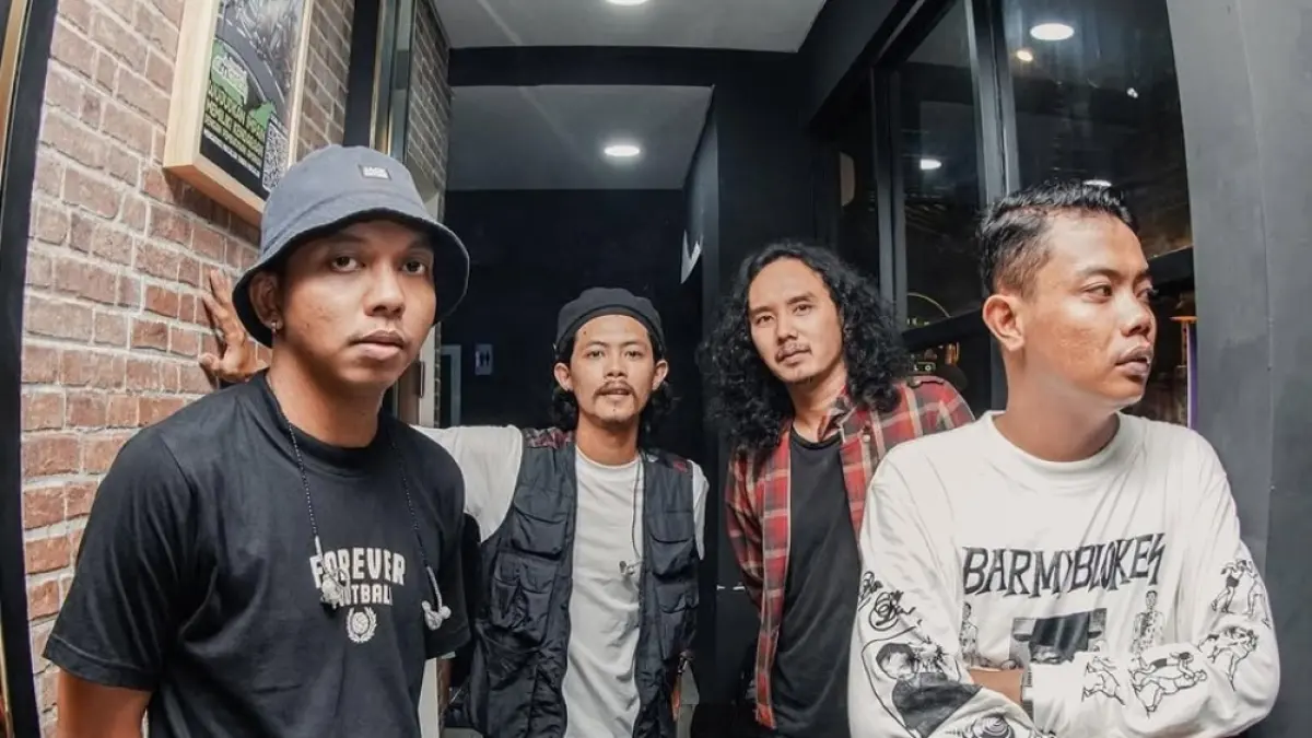 Potret Foto Personel Band Soloensis (sumber foto dari akun instagram resmi Soloensis)