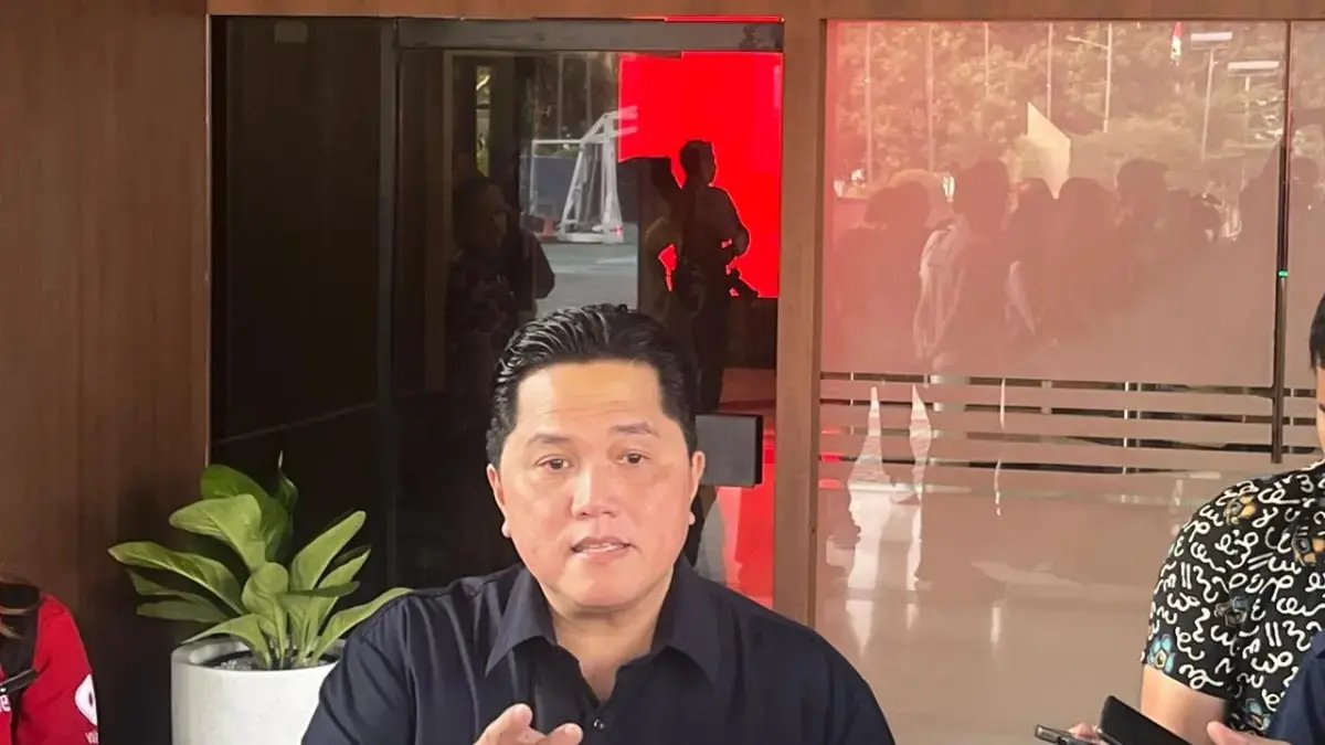 Erick Thohir di Kantor Kemenpora. (Andika Rachmansyah/JawaPos.com)
