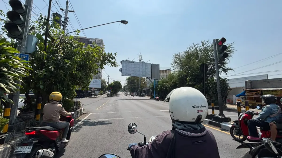 Lampu merah atau Persimpangan Jalan Sekarpace, Jebres. (Siti Putri/Radar solo)