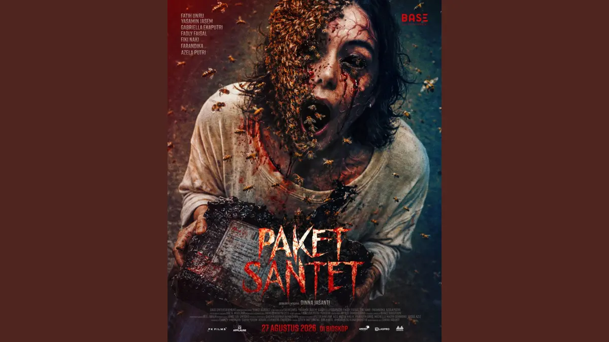 Poster film “Paket Santet” yang mengangkat teror dari kiriman misterius dan dendam masa lalu. Tayang di bioskop mulai 27 Agustus 2026. (Instagram/@paketsantet)