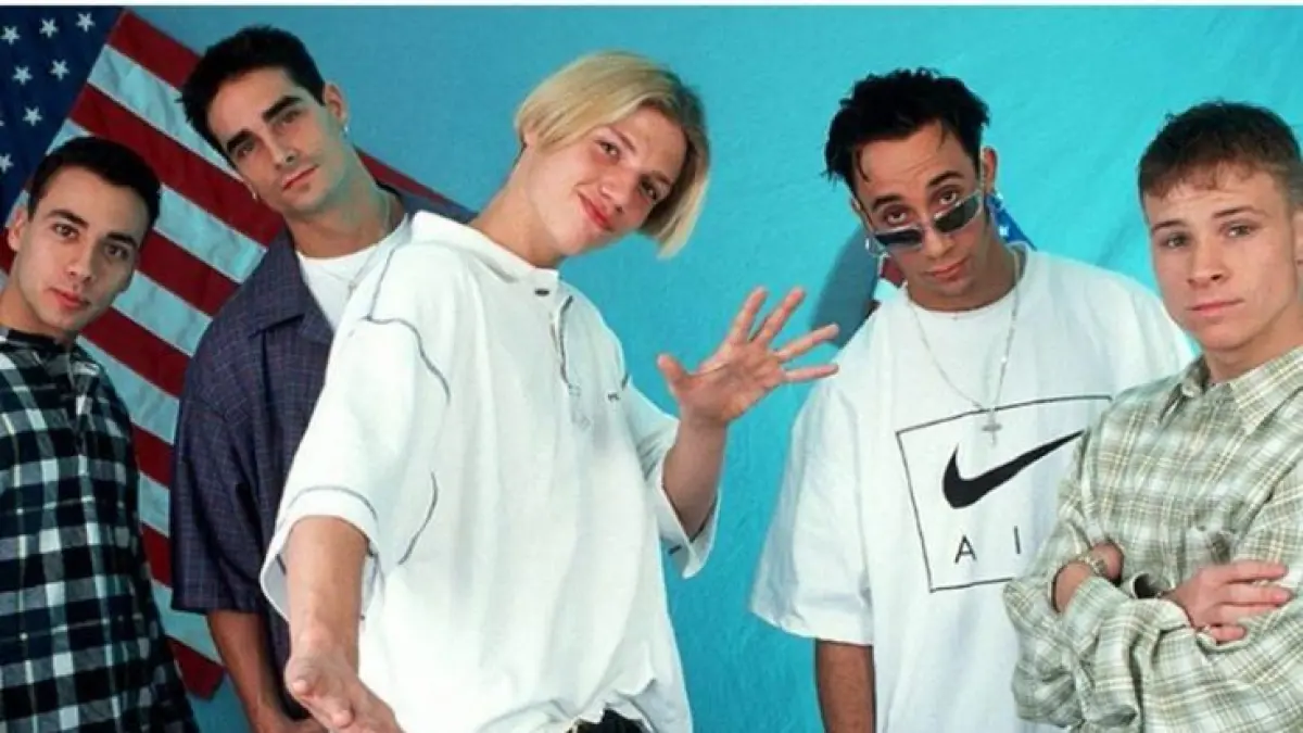 Sebelum BTS dan boy group K-Pop mendunia, ada era Backstreet Boys, NSYNC, Westlife, dan 98 Degrees.  Yuk, flashback ke masa ketika boyband menguasai musik pop dunia! (Pinterest)