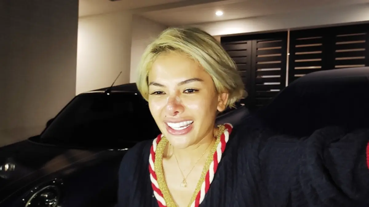 Nikita Mirzani.