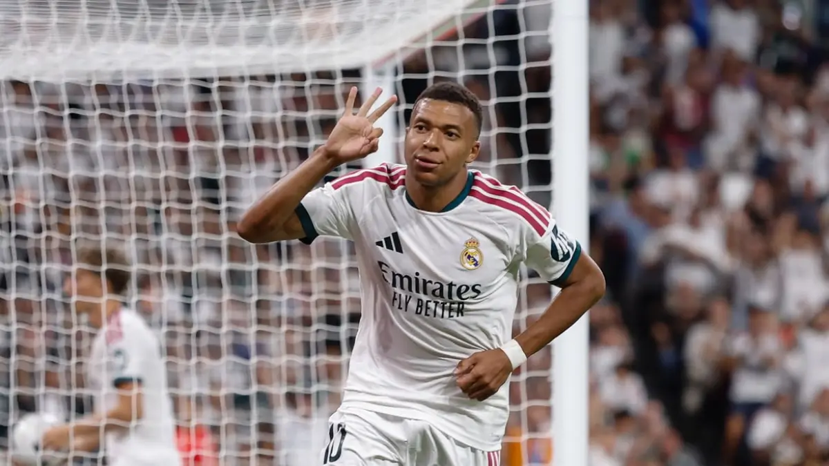 Kylian Mbappe tampil menggila dengan mencetak hat-trick saat Real Madrid menang 4-1 atas Real Sociedad. (instagram k.mbappe)