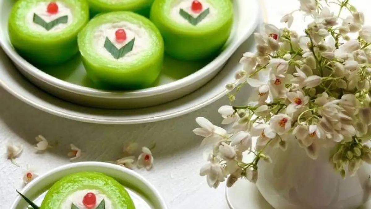 Kue Nona Manis dengan tampilan hijau-putih yang khas.(Pinterest)
