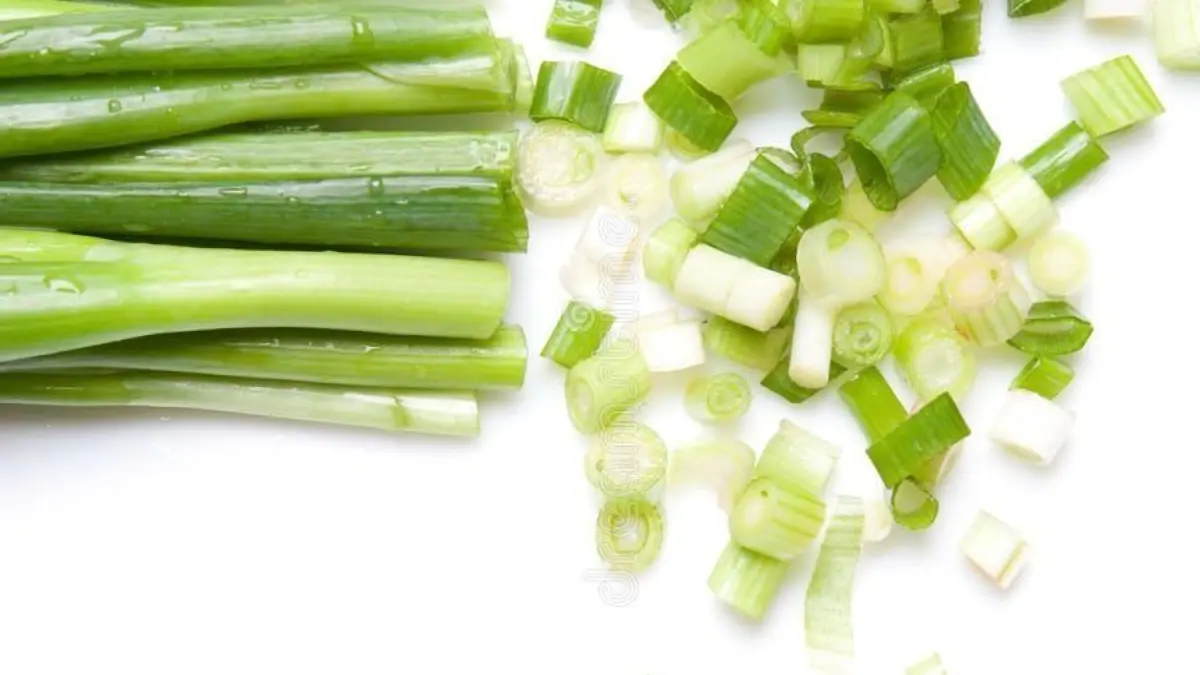 Lima bentuk potongan daun bawang untuk melengkapi berbagai hidangan.(Pinterest)