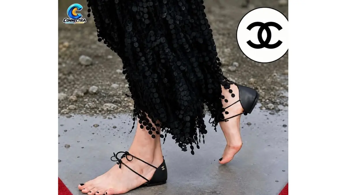 Channel hadirkan produk sepatu baru yang desainnya cukup unik dengan harga yang bikin melongo. (FACEBOOK @duniapengetahuan)