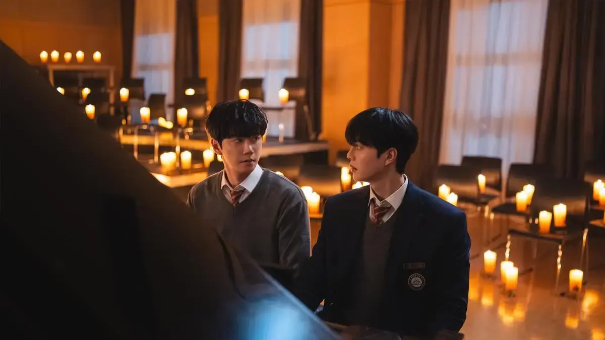 Drama Korea Four Hands, Two Sonatas menceritakan dua pianis beda latar belakang yang dipertemukan di sekolah musik. (tvN)