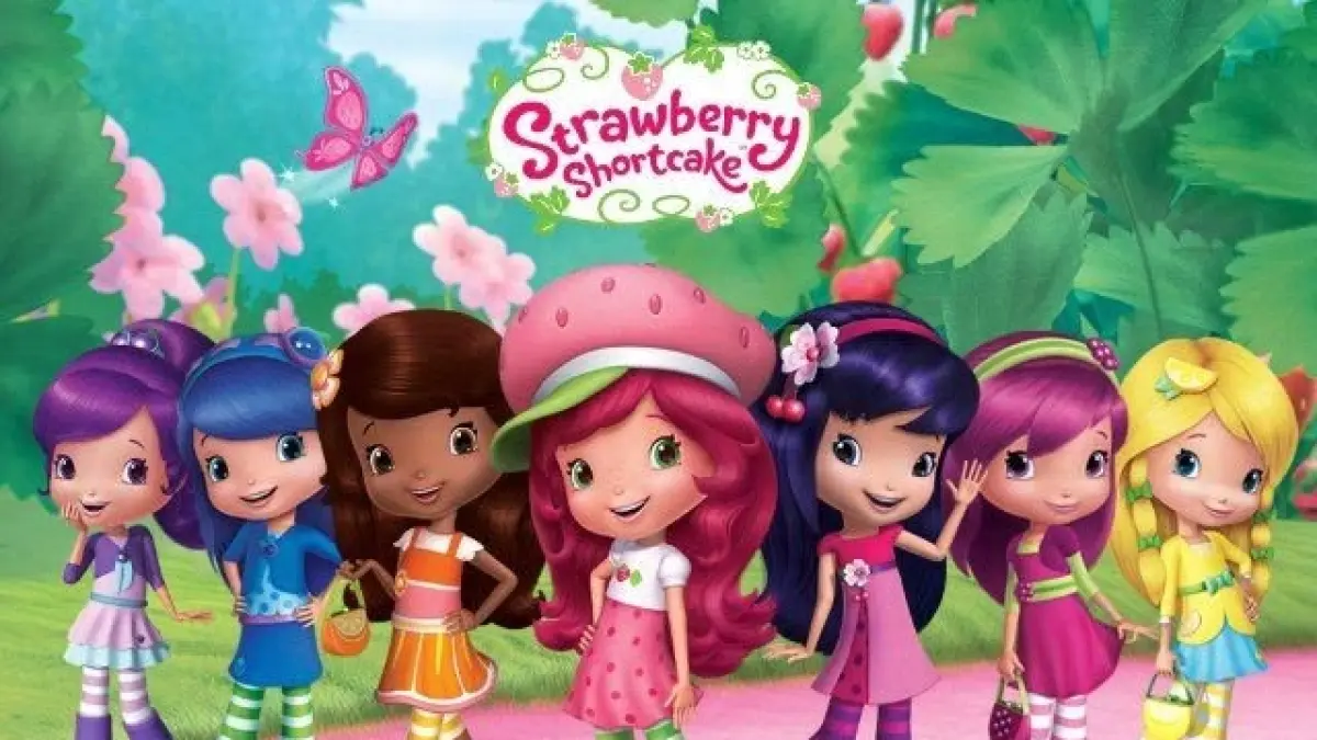 Strawberry Shortcake dikenal dengan dunia penuh stroberi, baking dan warna-warni yang manis. Identitas tersebut telah melekat sejak karakter ini pertama kali diperkenalkan pada 1973. (Pinterest)