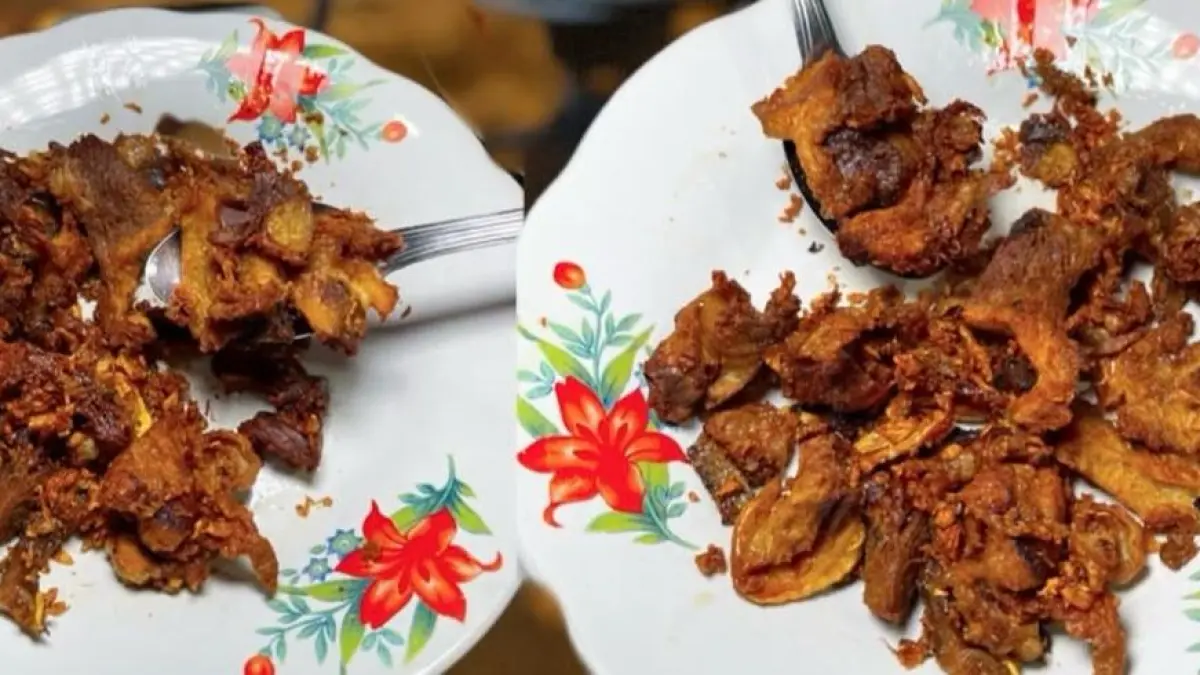 Elek-elekan, olahan pangkal lidah sapi yang dikenal dalam kuliner Solo.(Solo_delicious/Instagram)