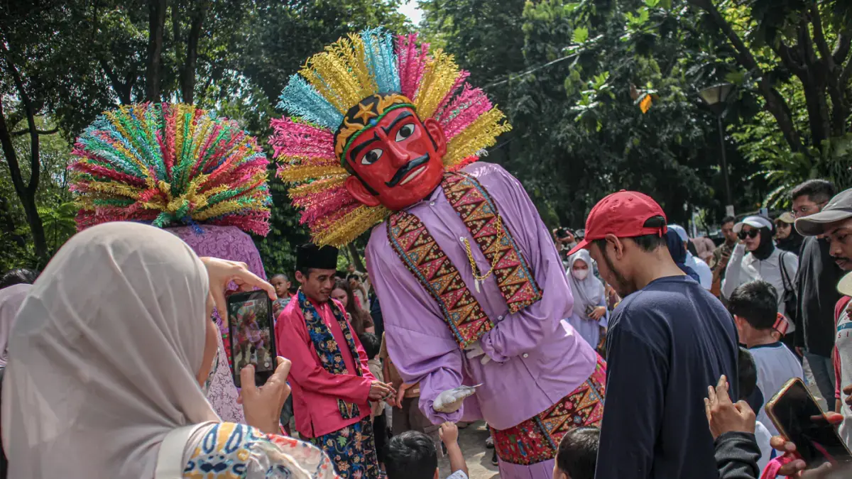 Kata lo dan gue ternyata berasal dari bahasa Hokkien yang masuk via Melayu Betawi di Batavia. (Hanung Hambara/Jawa Pos)