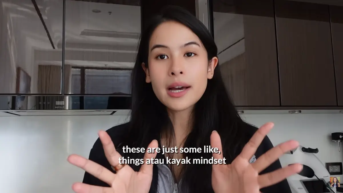 Istilah privilege ramai dibahas usai klarifikasi Maudy Ayunda. (Maudy Ayunda/YouTube)