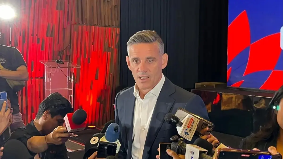 John Herdman membidik gelar FIFA ASEAN Cup 2026 bersama Timnas Indonesia. Dia juga memuji debut Emil Audero saat melawan Real Madrid. (Andika Rachmansyah/JawaPos.com)