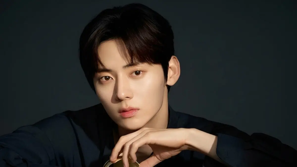 Lee Jong Suk mundur, Hwang Minhyun diincar jadi pemeran utama drama