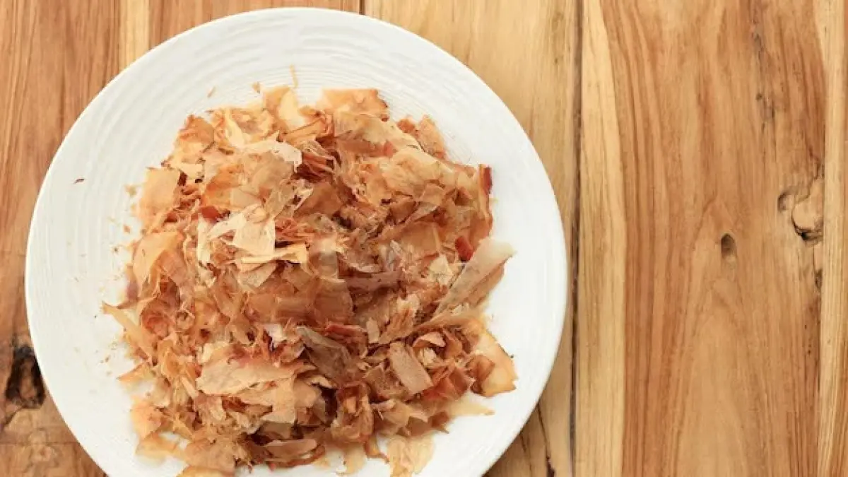 Serutan katsuobushi menjadi salah satu bahan yang umum digunakan dalam hidangan Jepang.(Magnific)