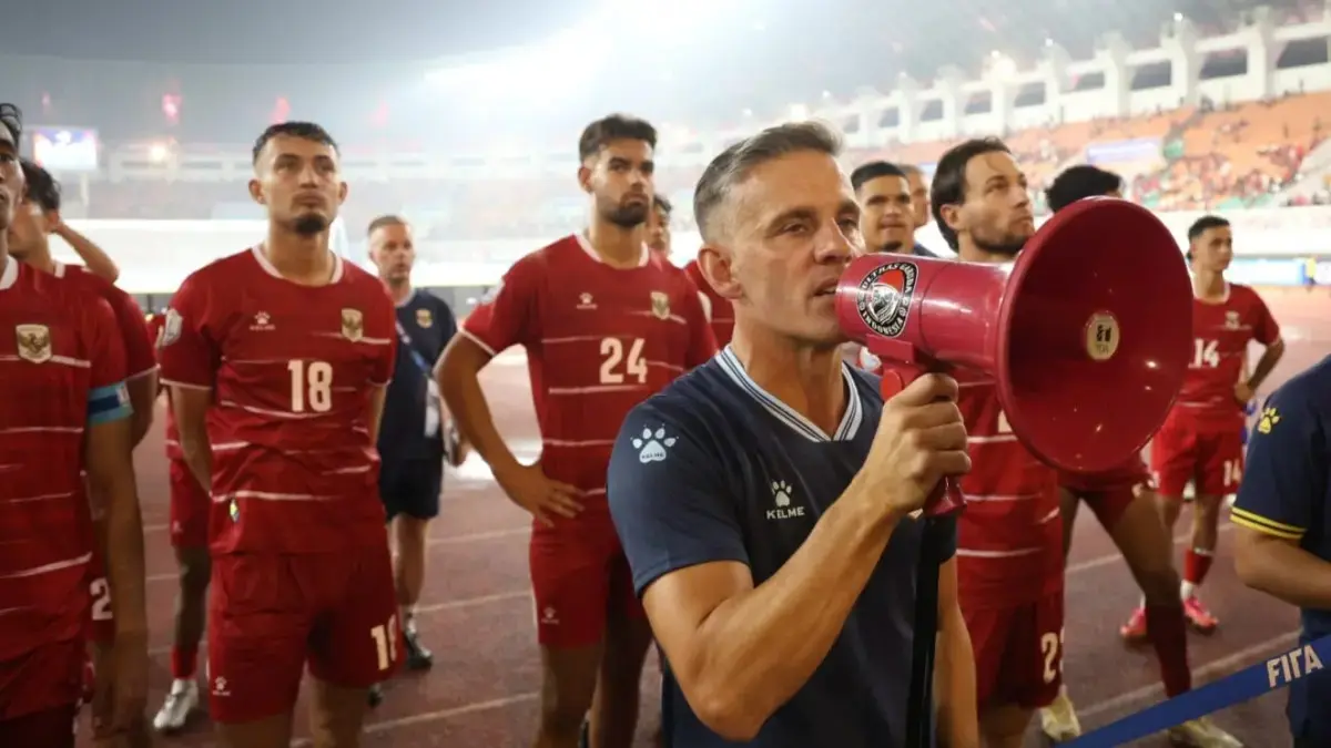 Pelatih Timnas Indonesia, John Herdman, usai laga melawan Vietnam. (Dery Ridwansah/JawaPos.com)