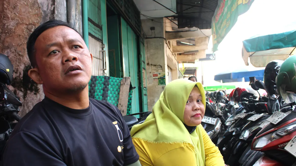 Pak Narwan dan Bu Sukini saat diwawancarai (Dok.Nurul Fadila)