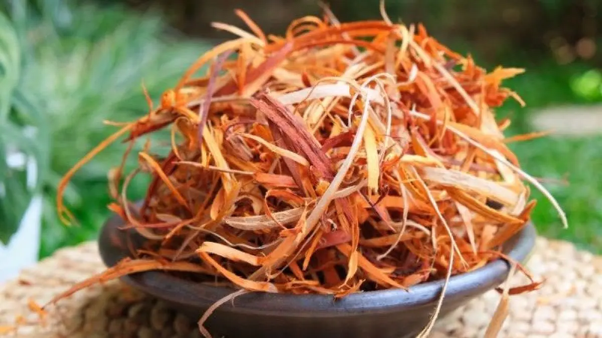 Manfaat Kayu Secang  (Sumber. Pinterest)