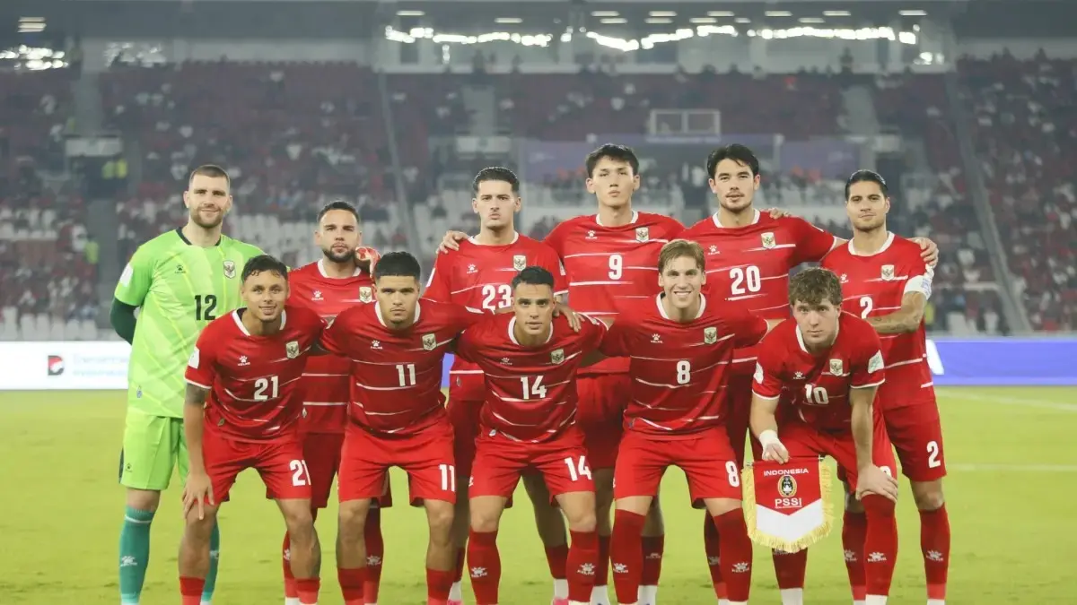 Skuad Pemain Timnas Indonesia saat melawan Singapura pada FIFA ASEAN Cup di SUGBK, Jakarta, Jumat (25/9/2026). (Dery Ridwansah/ JawaPos.com)