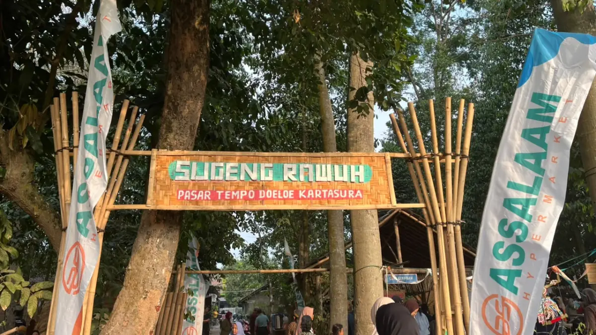 Pasar Tempo Doeloe di Gunung Kunci Kartasura yang menghadirkan beragam kuliner tradisional.(Hanifatuz Zahra)