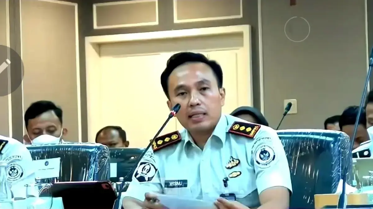 Mantan Kepala Lapas Kelas IIA Cibinong, Wisnu Hani Putranto, melakukan rapat bersama Komisi XIII DPR RI membahas temuan Ombudsman RI di Gedung DPR, Senayan, Jakarta, Senin (28/9).(ISTIMEWA)