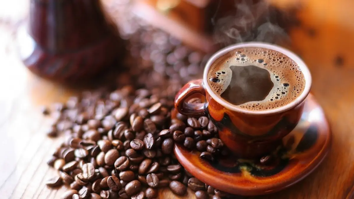 Americano, kopi berbasis espresso yang dicampur dengan air panas.(OttenCoffee)