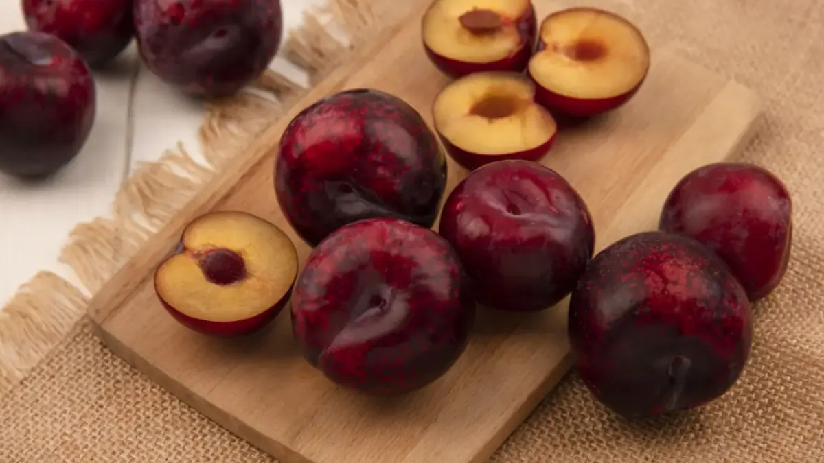 Ilustrasi,manfaat buah plum.(Google).