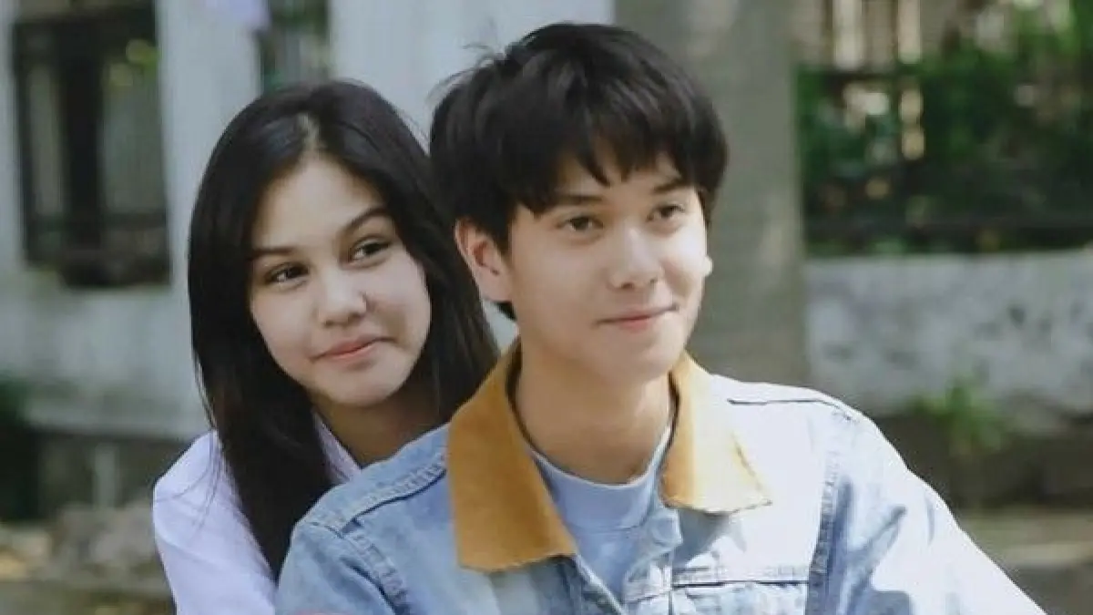 Lima film romance SMA Indonesia terfavorit menyajikan dinamika remaja yang beragam.