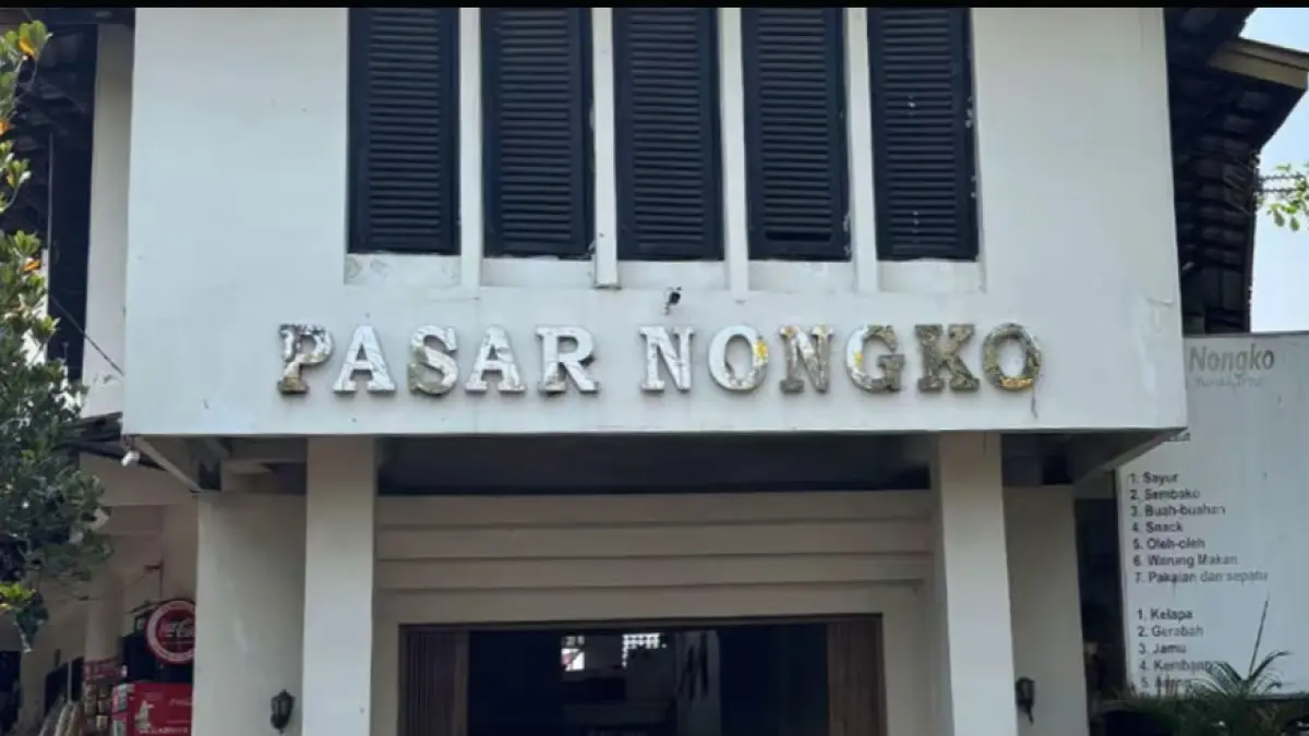 Beragam kuliner yang bisa dicicipi di Pasar Nongko Solo.