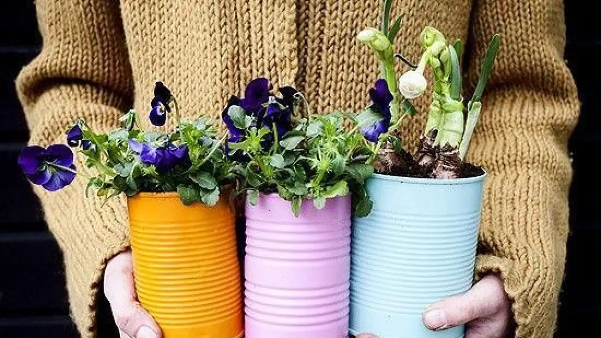 Prinsip in this economy dapat diterapkan dengan memanfaatkan kembali barang bekas rumah tangga.